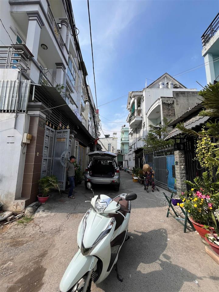 Nhà 3 tầng hiệp bình chánh thủ đưc, gần gigamal phạm văn đồng,giá 6,5 tỷ,sổ hồng riêng