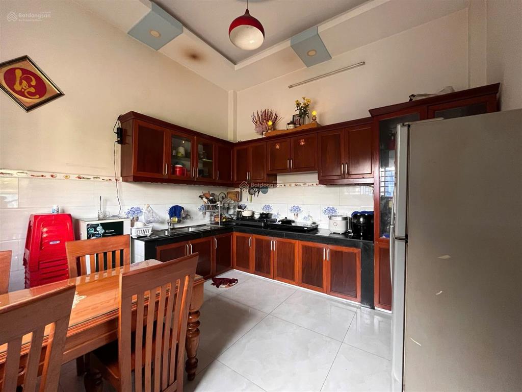 Nhà 3 tầng hiệp bình chánh thủ đưc, gần gigamal phạm văn đồng,giá 6,5 tỷ,sổ hồng riêng