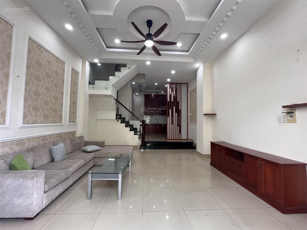 Bán nhà 4 tầng hiệp bình chánh, thủ đức.
dt 53m2.
giá 7,35 tỷ, sổ hồng riêng.