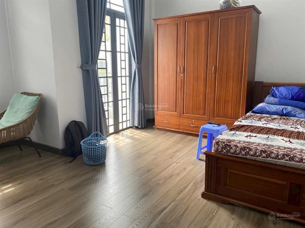 Bán gấp nhà 3 tầng quốc lộ 13, hiệp bình phước, gần ngay đại học luật, thủ đức, giá 8 tỷ/110m2