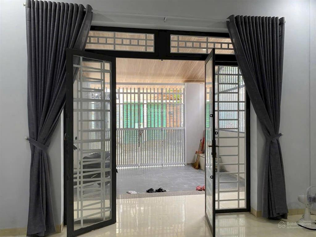 Bán gấp nhà 3 tầng quốc lộ 13, hiệp bình phước, gần ngay đại học luật, thủ đức, giá 8 tỷ/110m2