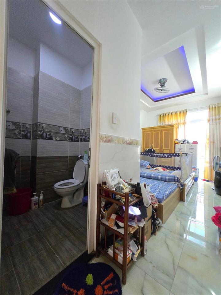Bán nhà 3 tầng,đường 18,hiệp bình chánh thủ đức gần gigamal phạm văn đồng giá 6,2 tỷ,sổ hồng riêng