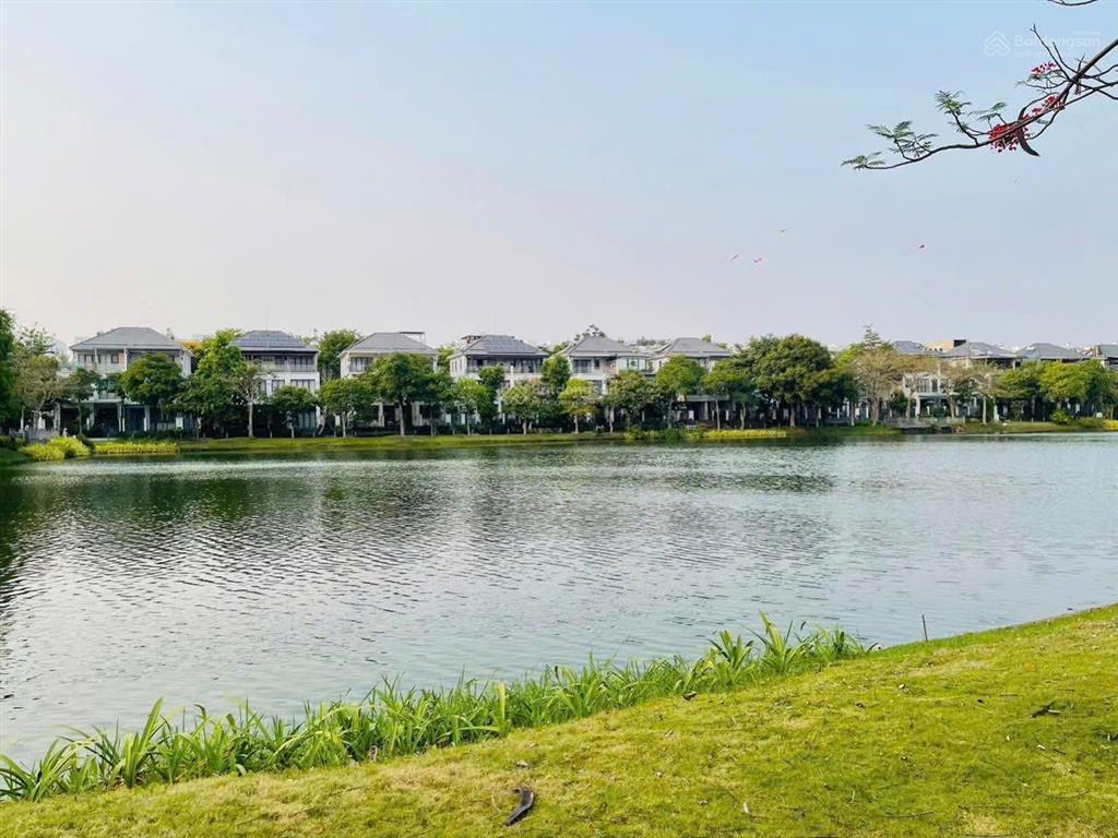 Cần bán biệt thự view hồ 176m2 cực hot tại lakeview city, 45 tỷ bao hết thuế phí công chứng
