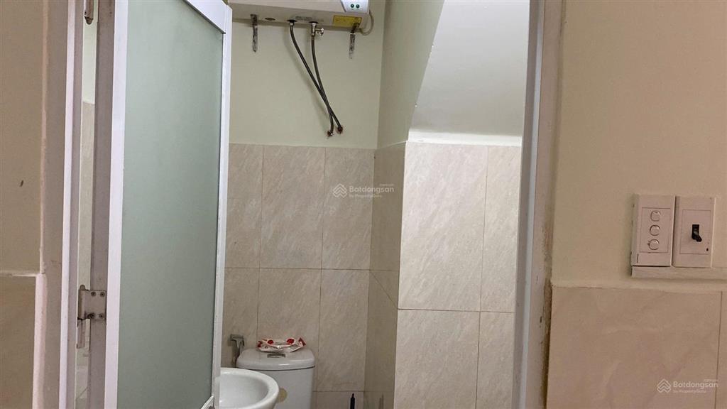 Cho thuê nhà nguyên căn hxh 4x15m, 3pn, 3wc trung tâm quận 7 chỉ 15tr/th