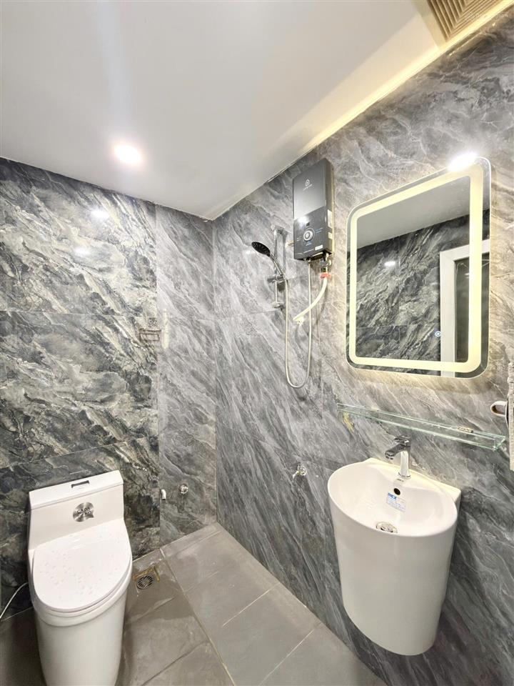 Cho thuê căn hộ dạng studio/1pn bancol gần nhà ga t3  chợ hoàng hoa thám tân bình  etown cộng hoà