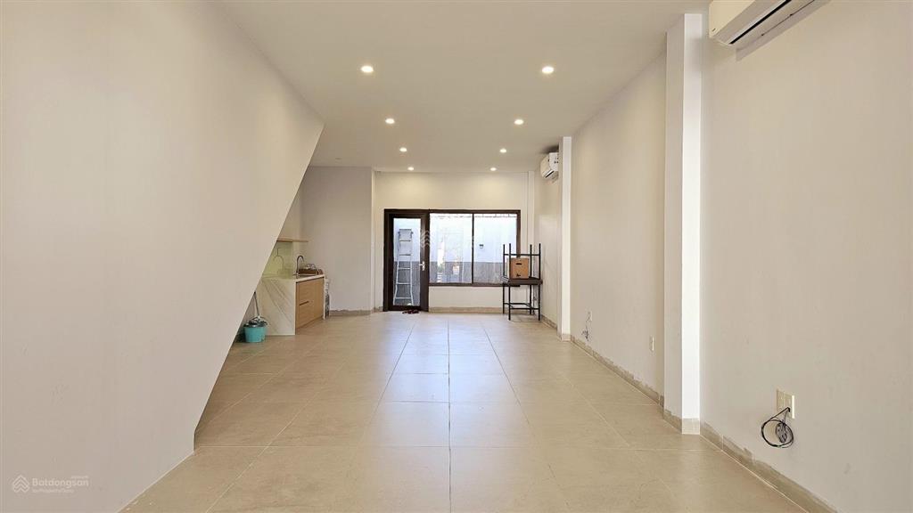 Cho thuê mặt bằng riêng nhà mới tầng 1  kđt mỹ gia gói 2  đường số 1  92m2