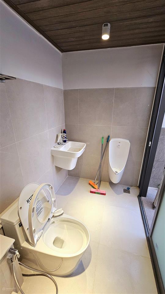 Cho thuê mặt bằng riêng nhà mới tầng 1  kđt mỹ gia gói 2  đường số 1  92m2