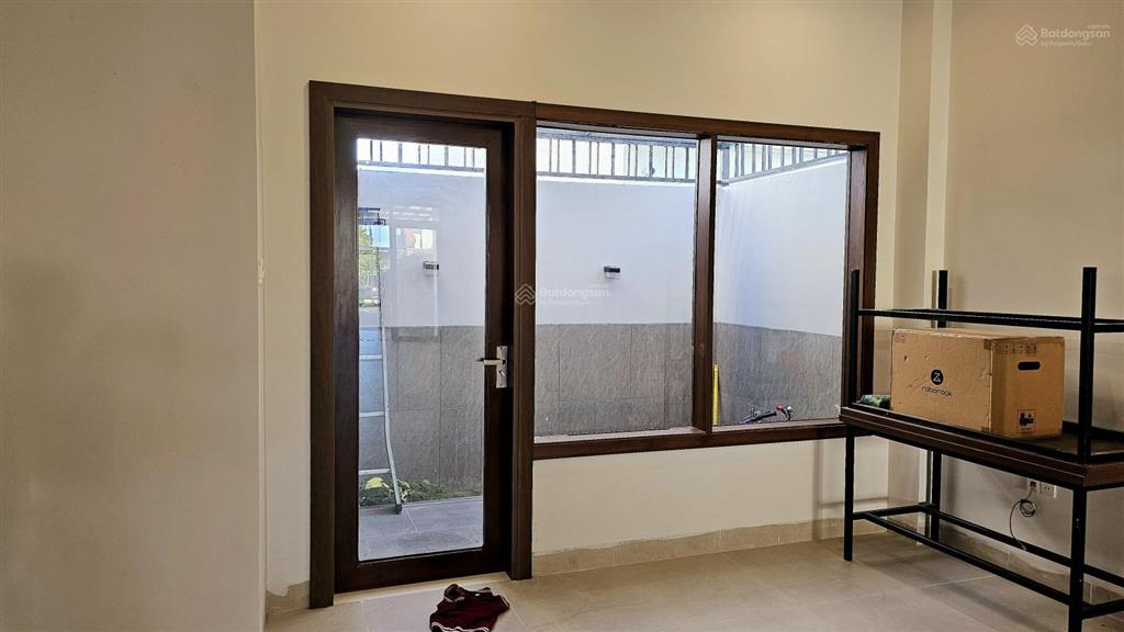 Cho thuê mặt bằng riêng nhà mới tầng 1  kđt mỹ gia gói 2  đường số 1  92m2