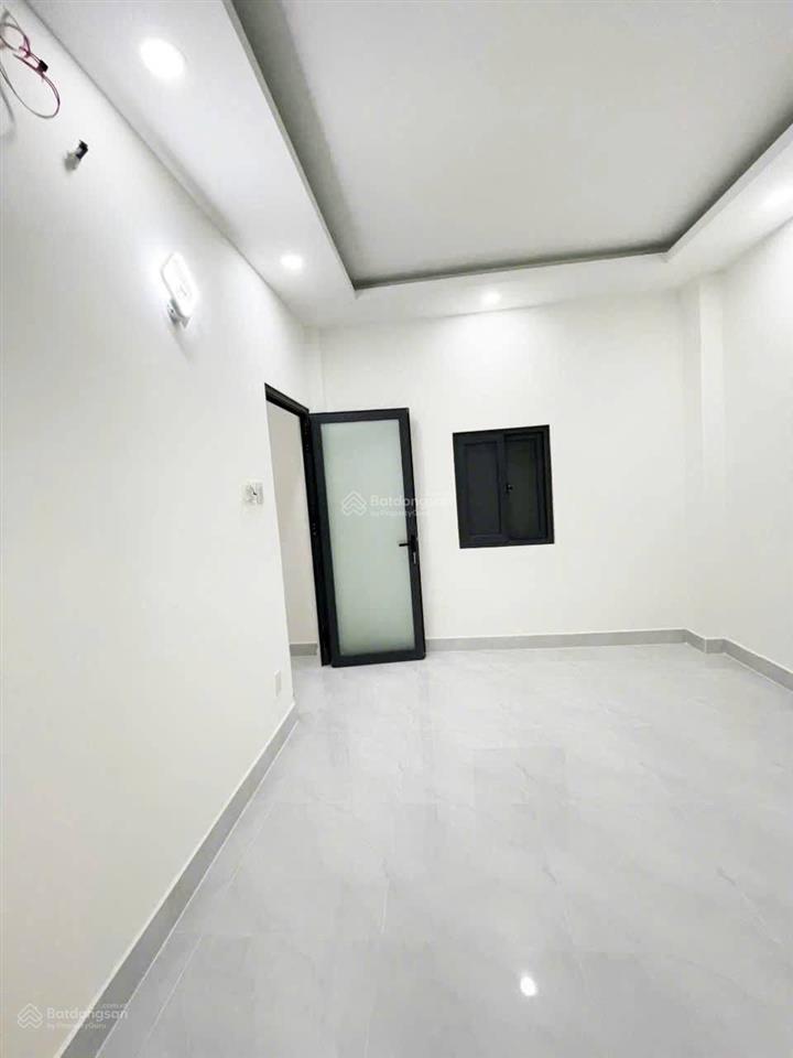 Đầu năm nhận ngay ưu đãi chốt nhà trường saphú nhuận 1tỷ970 dt 56m2 sổ hồng riêng hẻm xe hơi