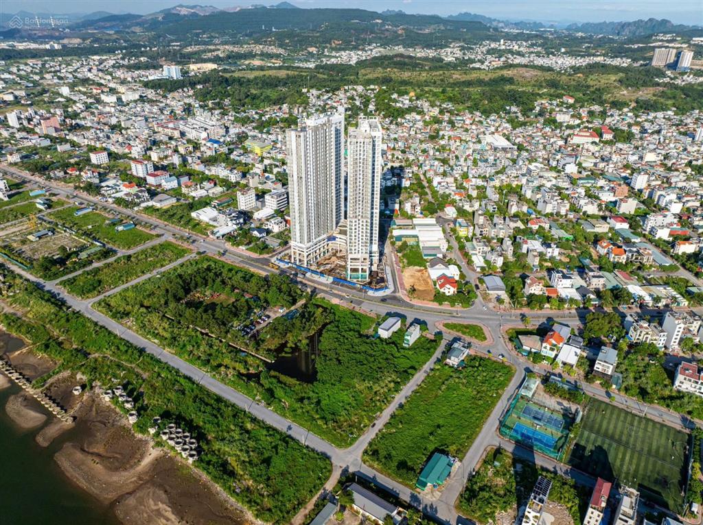 Chính chủ cần bán căn góc 2n2vs chung cư the ruby hạ long giá chỉ 2ty1