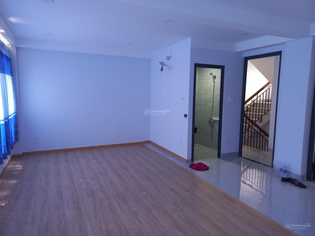 Chính chủ cho thuê nhà quận 3, mới xây, có thể dọn vào ở liền, 8pn, 9wc