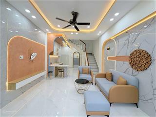 Bán nhà sẵn dòng tiền đường lê văn sỹ, quận 3/ dt 51m2/ giá 3 tỷ 590tr sổ sẵn, hẻm oto