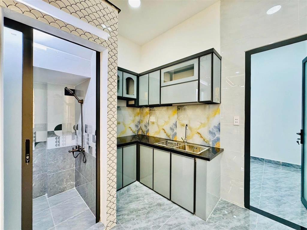 Cô hà cần bán gấp căn nhà dt 54m2 ngay đường lê lợi, gò vấp, sẵn hđ thuê 12 tr/ tháng/ shr, hẻm oto
