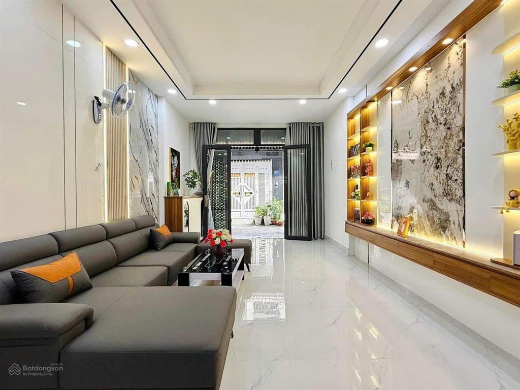Chị sương bán gấp nhà trả nợ đường lê thị hồng, gò vấp/ dt 52,6m2 sổ riêng sang ngay