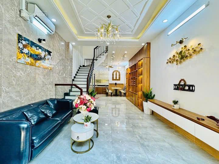 Nhà đẹp 3 tầng bán gấp đường bùi văn thêm, phú nhuận/ dt 52,6m²/ sổ riêng, hẻm oto