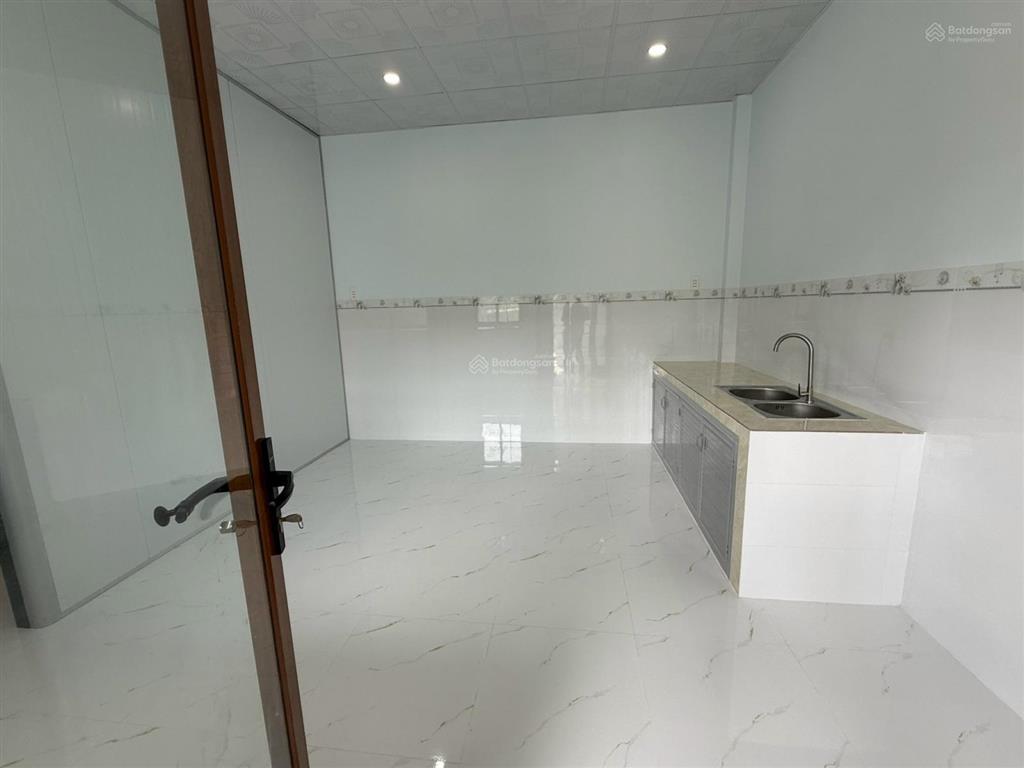 Dãy 11 phòng trọ cao cấp mặt tiền ql60 ngay khu công nghiệp