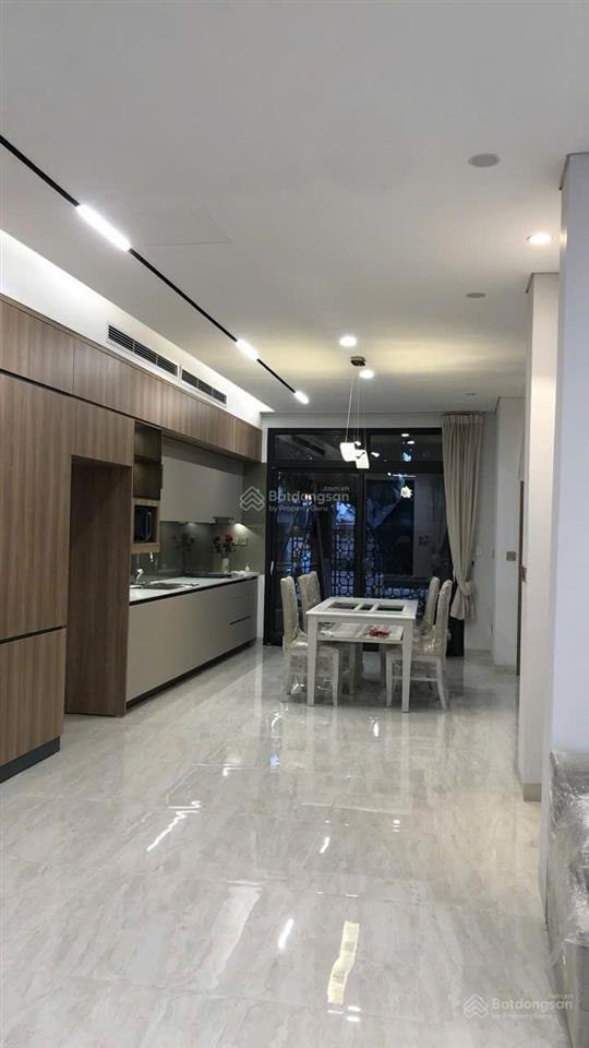 Chính chủ cho thuê liền kề có thang máy thiết kế hiện đại nội thất 5 sao ở khu đô thị starlake