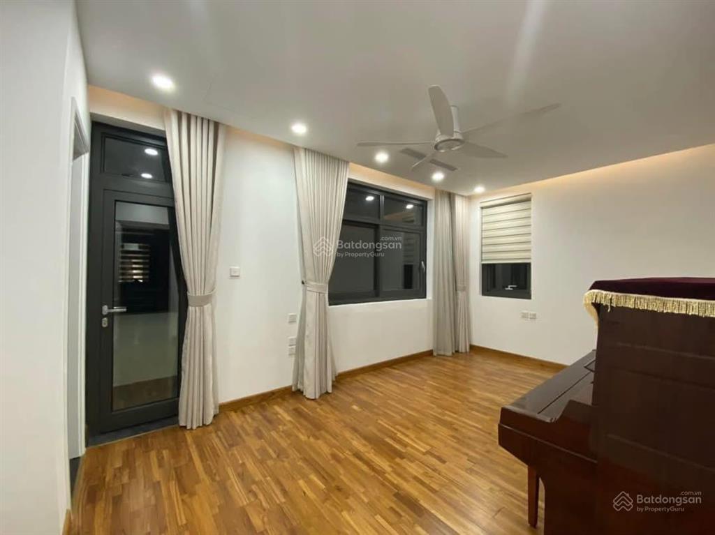 Cho thuê biệt thự song lập có thang máy, 5 phòng ngủ ở khu h7 starlake  tây hồ tây