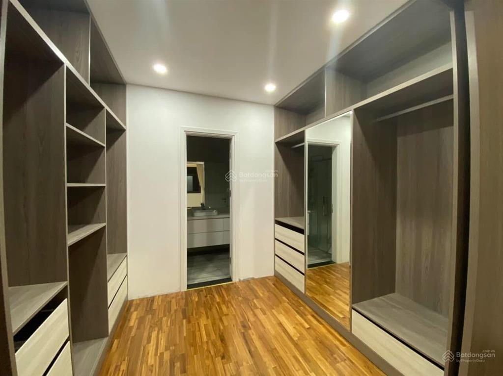 Cho thuê biệt thự song lập có thang máy, 5 phòng ngủ ở khu h7 starlake  tây hồ tây