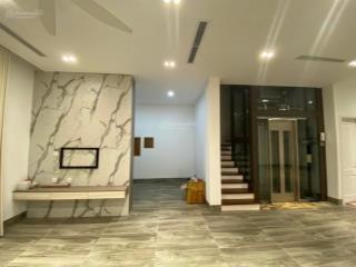 Cho thuê biệt thự song lập có thang máy, 5 phòng ngủ ở khu h7 starlake  tây hồ tây