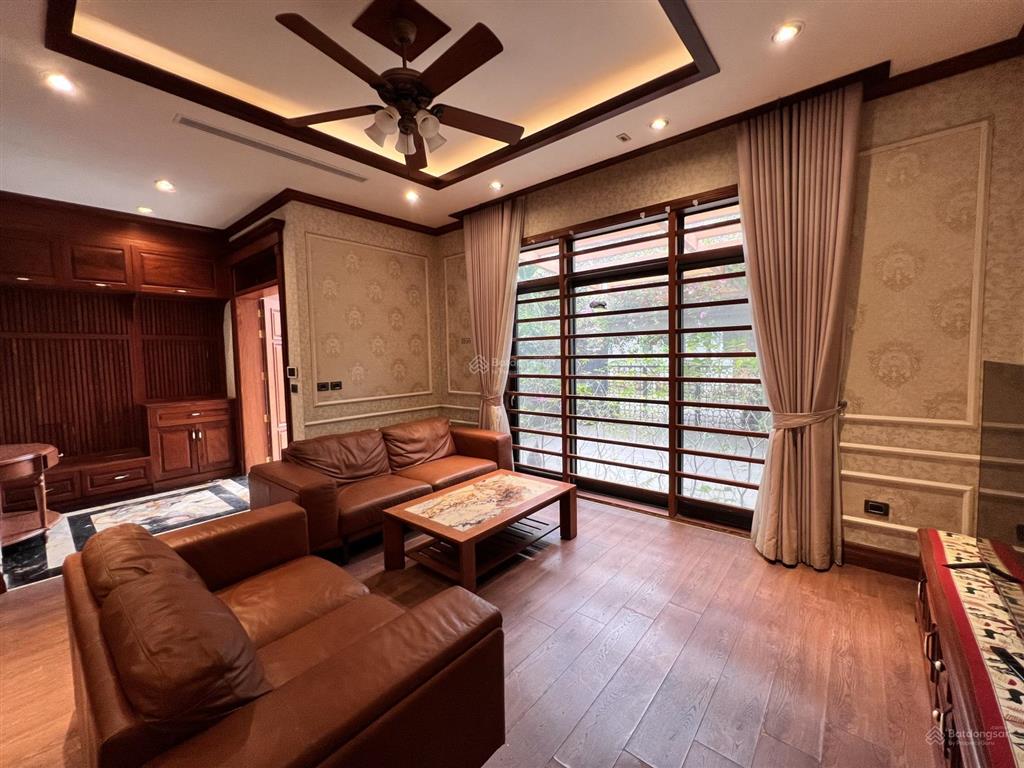 Chính chủ cho thuê biệt thự song lập ở khu h7 starlake  tây hồ tây  giá 55 tr/th
