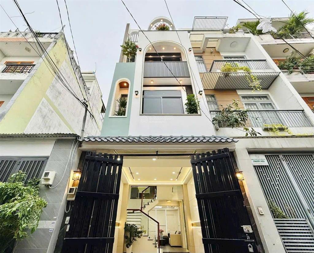 Bán nhanh nhà nguyễn trãi, p14, q5. chỉ 5 tỷ 200. xây 1 trệt 1 lầu. gần chợ phùng hưng. sổ riêng