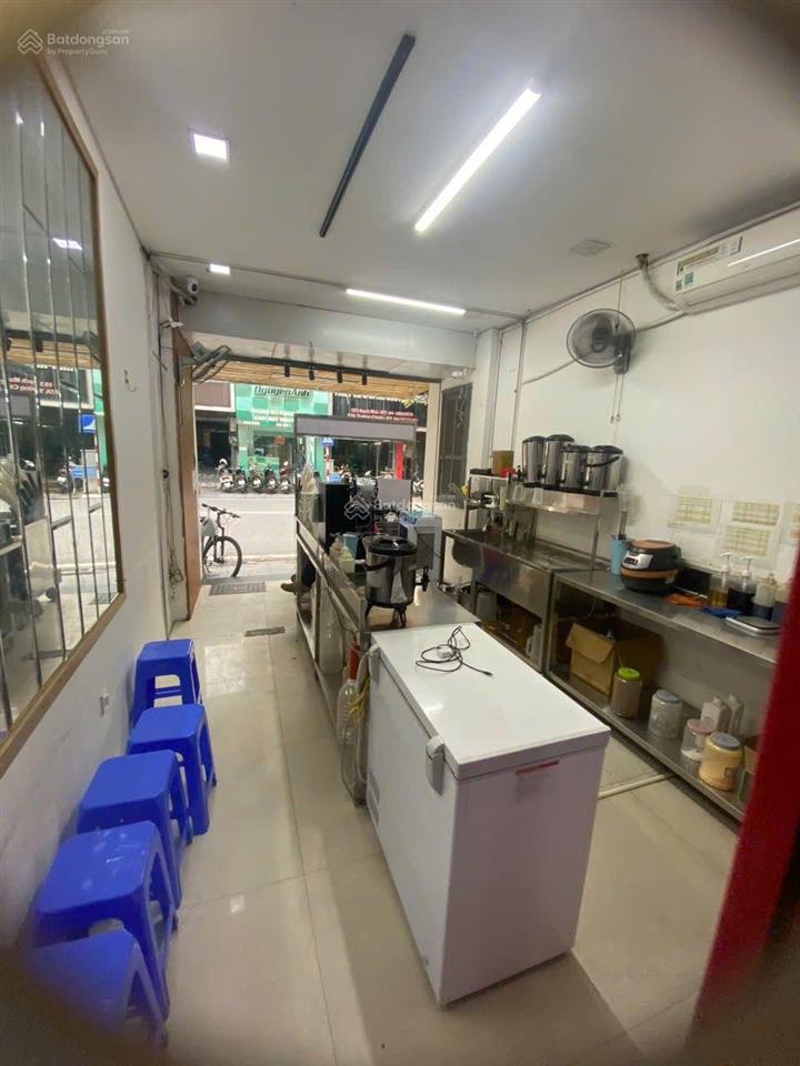 Cho thuê cửa hàng mặt phố bạch mai