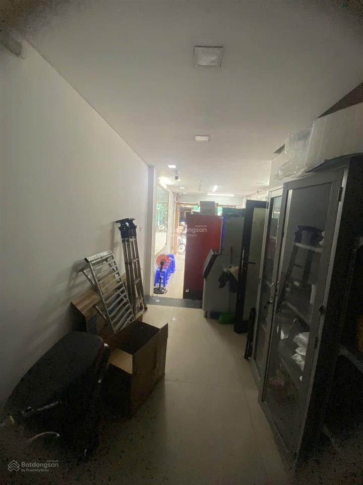 Cho thuê cửa hàng mặt phố bạch mai