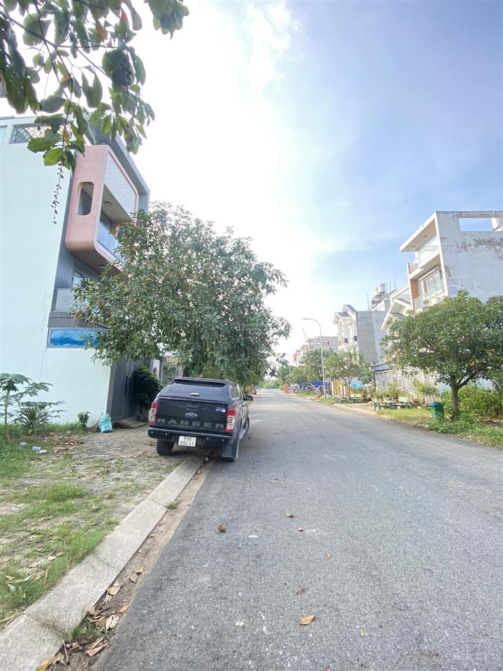 Bán nền đất thổ cư 5m x 20m  kdc phạm văn hai, sổ hồng riêng sang tên công chứng ngay