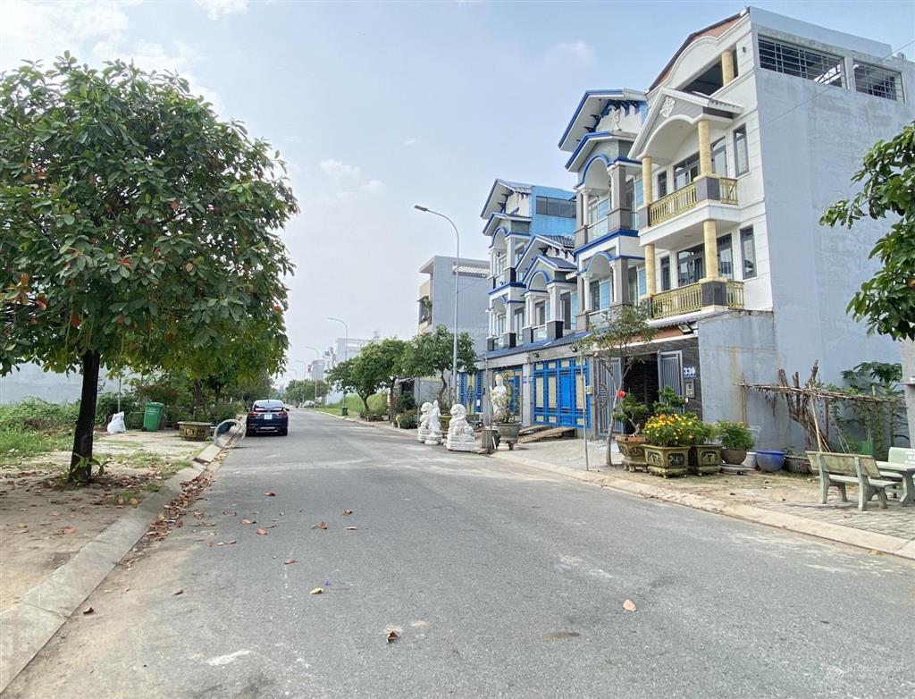 Bán nền đất thổ cư 5m x 20m  kdc phạm văn hai, sổ hồng riêng sang tên công chứng ngay