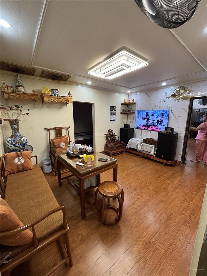 Chính chủ bán nhà tt bách khoa  view sân chơi  2 thoáng diện tích rộng  khu vực dân trí cao