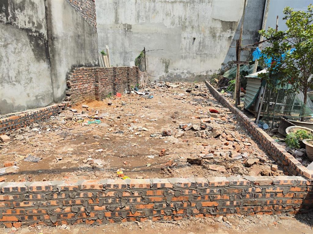 51m lễ pháp, tiên dương sát dự án th, cv kim quy, cách cầu nhật tân 1km, ngõ ô tô giá chỉ nhỉnh 4tỉ