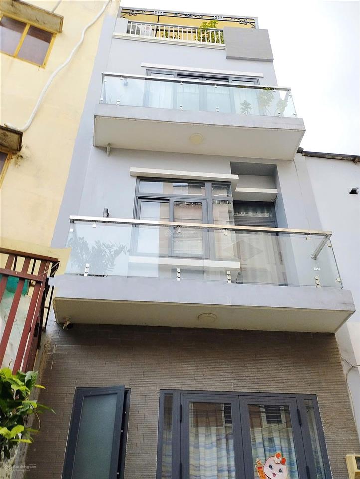 Bán nhà riêng đẹp tại đoàn thị điểm, 61,8m2, nhiều tiện ích q. phú nhuận, hcm