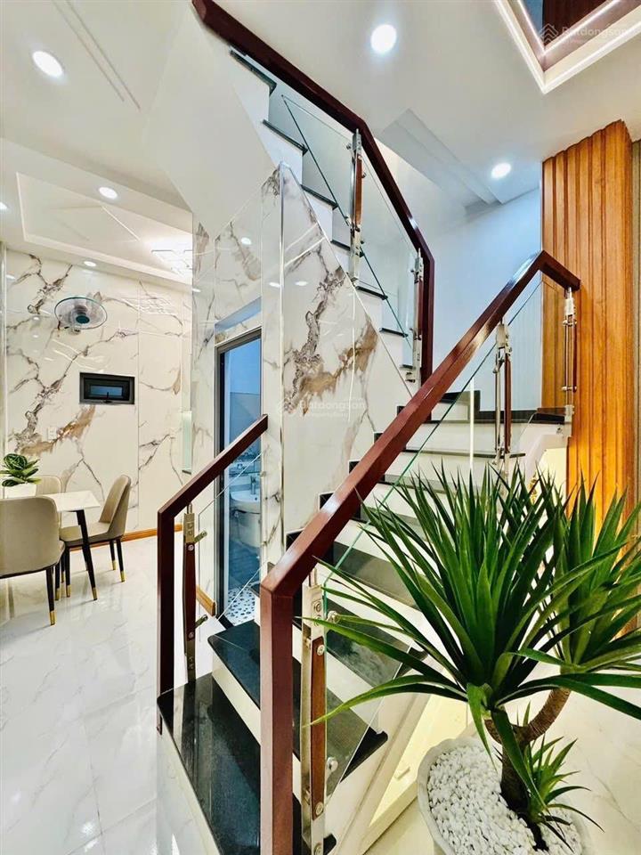 Bán nhà riêng trần quang diệu, dt 56,9m2, 3pn, 3wc siêu hot