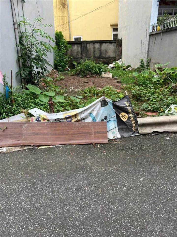 Bán đất tân phong 38m, ô tô vào, ngõ nông kinh doanh.
giá  6.5 tỷ.sổ đẹp nở hậu nhẹ.