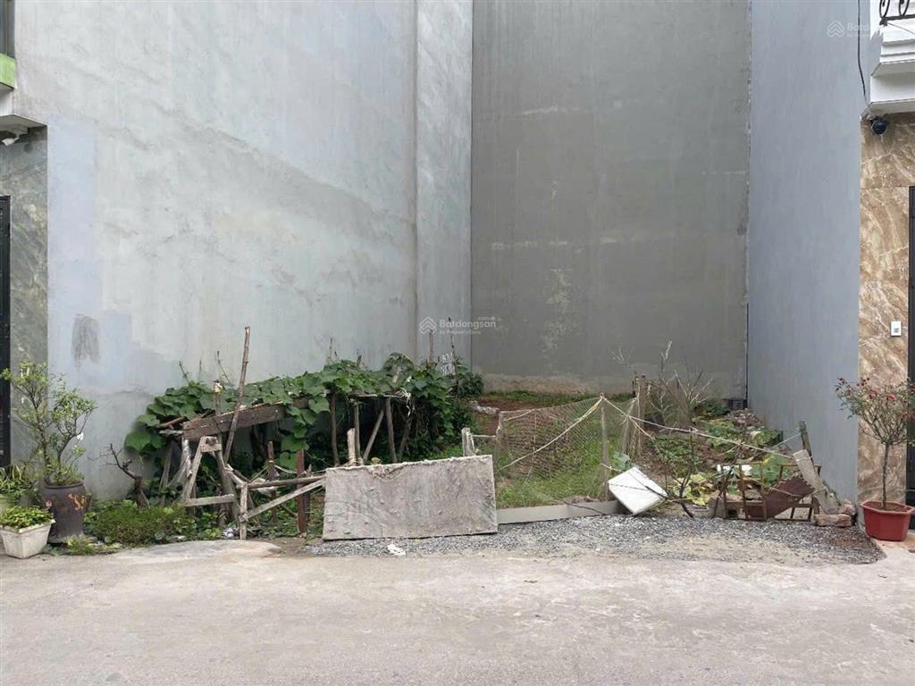 Bán đất view hồ thụy phương 50m2 8 tỷ hơn. ô tô, ngõ nông, bãi ô tô gần nhà. sổ vuông đẹp