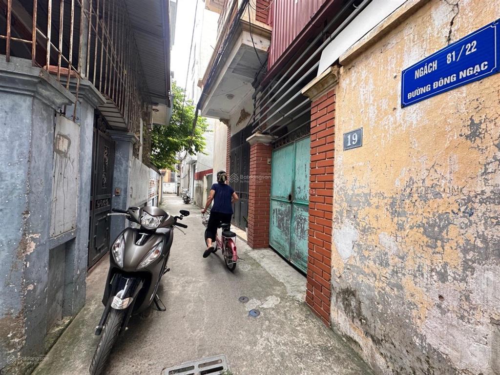Đất đẹp đông ngạc 33m2, mặt 4.4m. giá 5 tỷ hơn, sổ vuông a4, ngõ nông gần ô tô.  0369 316 ***