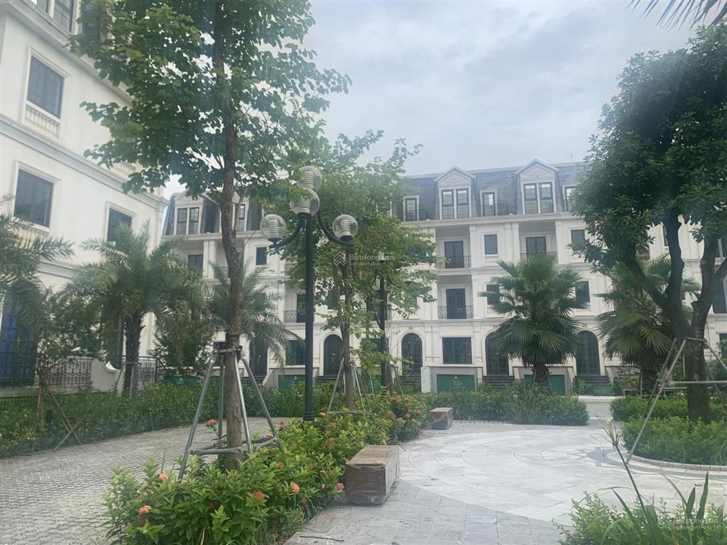 Cần bán gấp căn lk 116m2 mặt vườn hoa giá 35,5 tỷ có tl