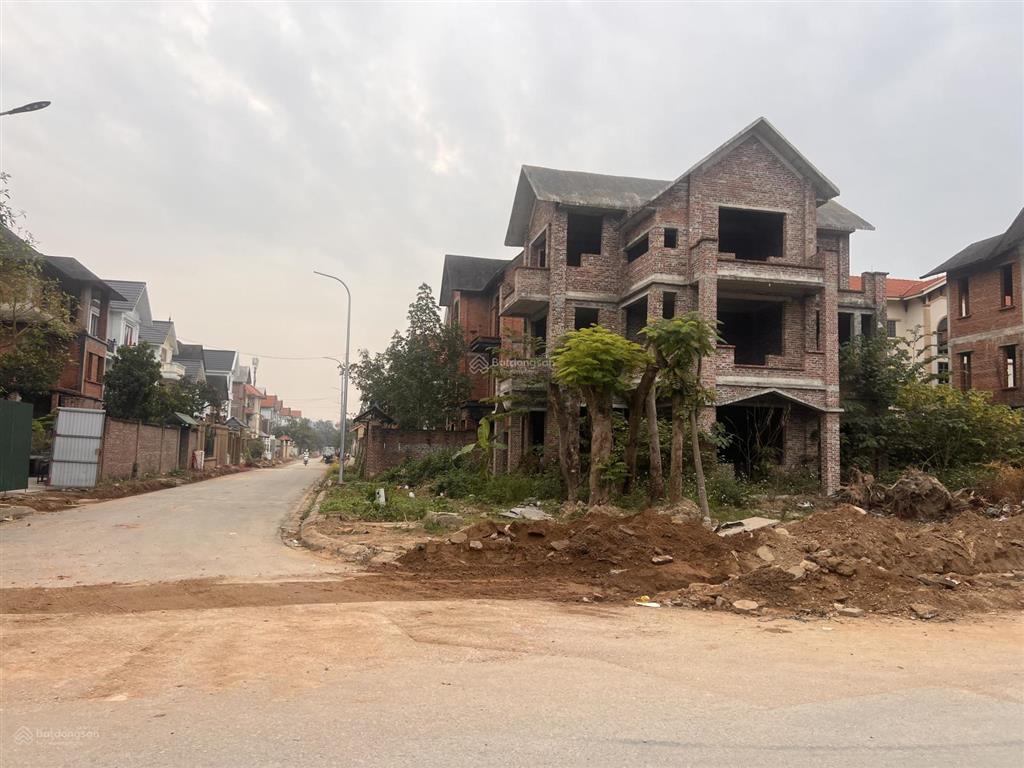 Bán biệt thự sân vườn 474m khu đô thị viglacera tiên sơn 2 tầng 1 tum giá 36 triệu/m