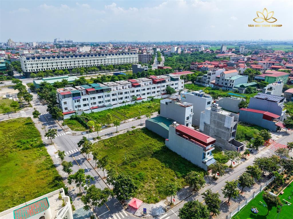 Cc gửi bán lô đất 101,6m2 làn 2 shophouse, chỉ 55tr/m2, kđt vườn sen, đồng nguyên, tp từ sơn, bn