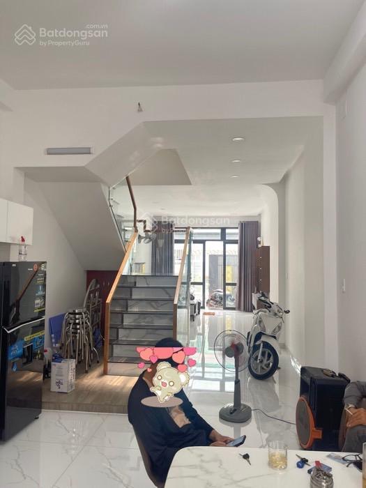 Hẻm 8m  3 tầng st  76m2(4x19)  khu phân lô, đồng bộ  phường 5 vip  chủ gấp 9.8 tỷ tl