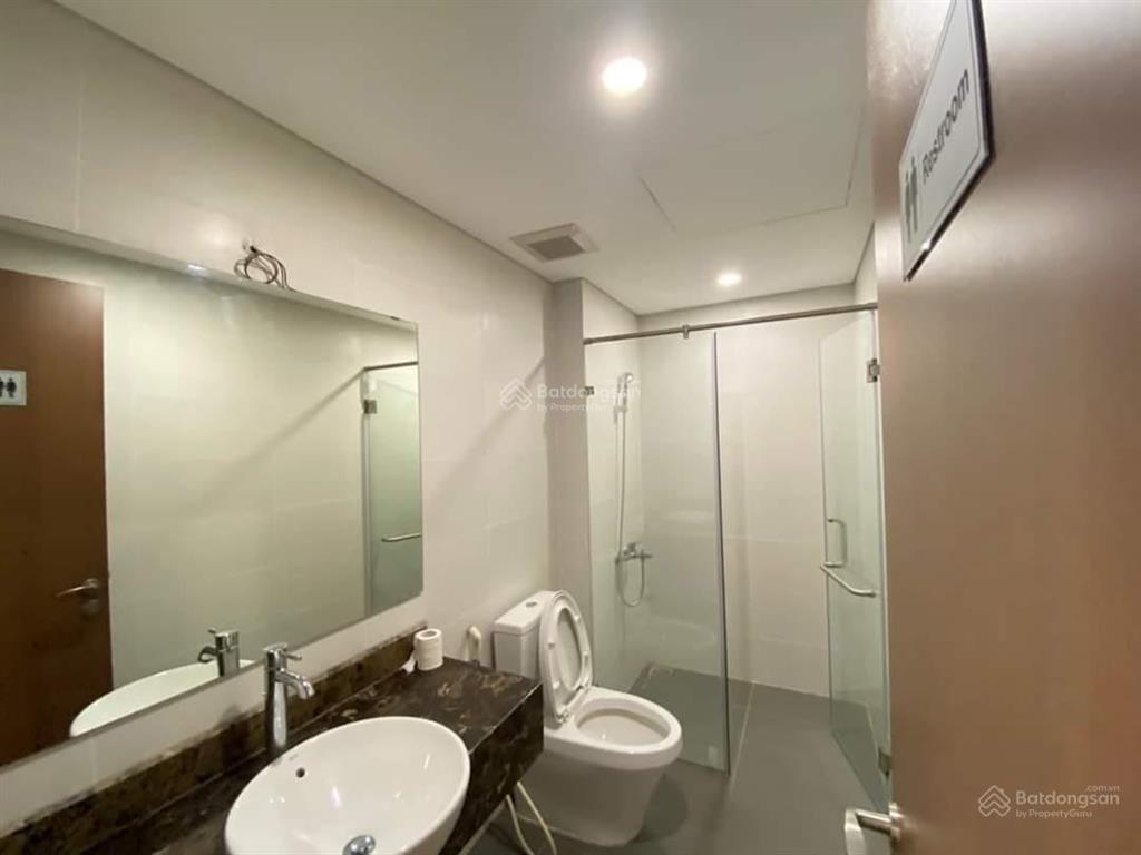 Vợ chồng tôi cần cho thuê căn hộ tại chung cư c2 xuân đỉnh, full đẹp.  0981 959 *** a hà