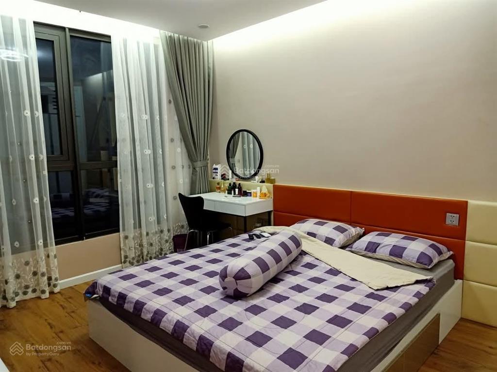 Vợ chồng tôi cần cho thuê căn hộ tại chung cư c2 xuân đỉnh, full đẹp.  0981 959 *** a hà