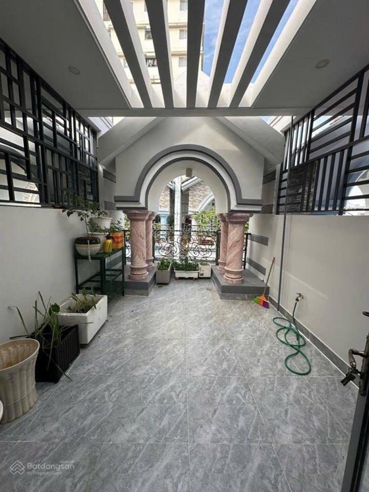 Phường bình phú quận 6. ngay gần vx phú lâm nhà mới đẹp ngang 3.7 dài 14 c 4 tầng