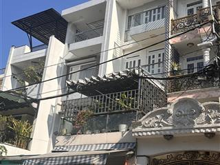 80 mét vuông đất đô thị xây dựng được 5 tầng cách 3 căn ra hẻm ô tô gần đầm sen