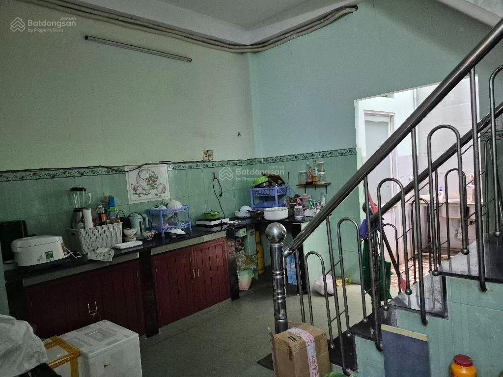 80 mét vuông đất đô thị xây dựng được 5 tầng cách 3 căn ra hẻm ô tô gần đầm sen