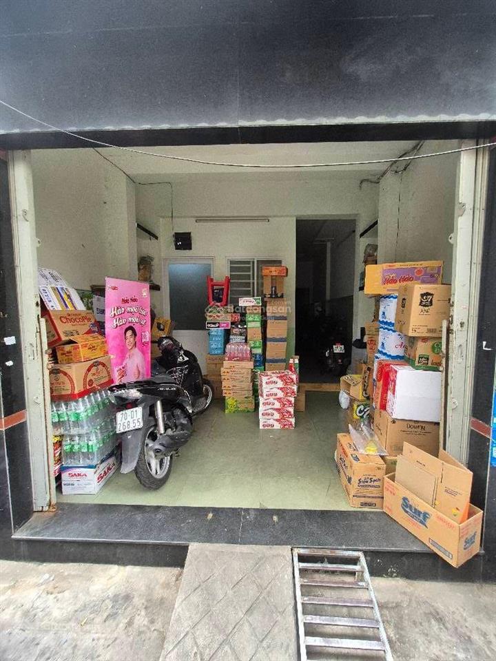 80 mét vuông đất đô thị xây dựng được 5 tầng cách 3 căn ra hẻm ô tô gần đầm sen