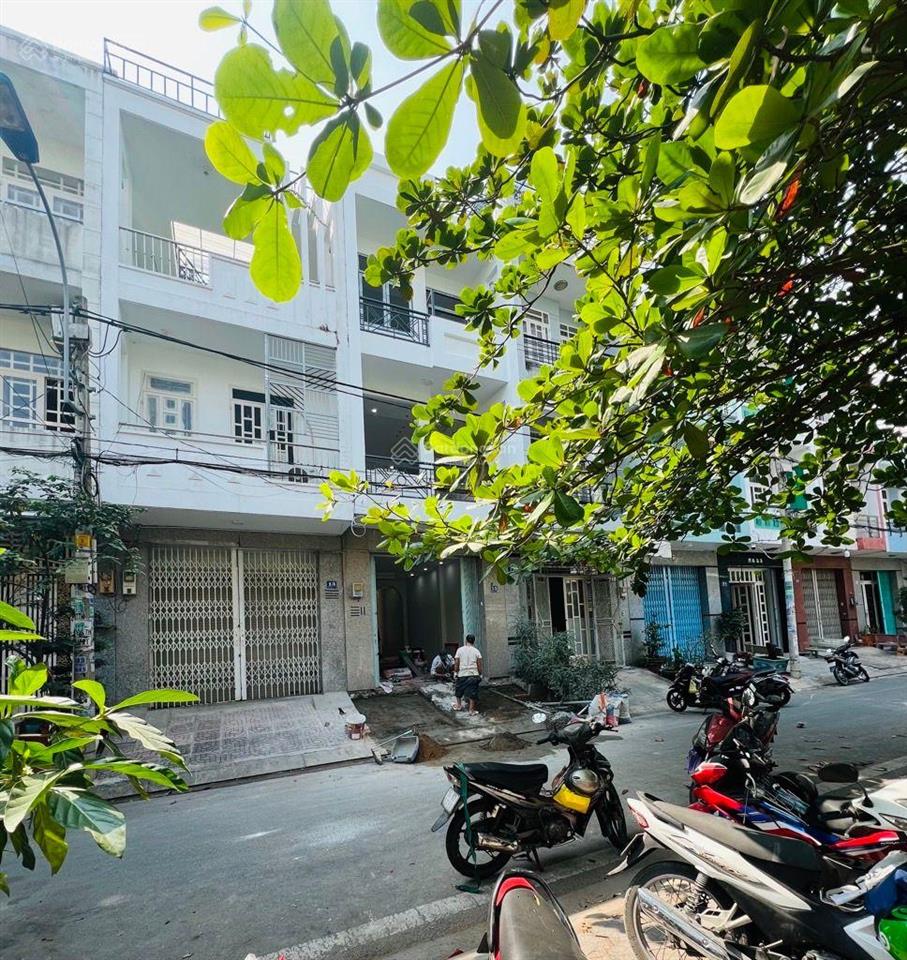 Căn nhà hot nhất quận 6. diện tích gần 70 mét hẻm ô tô vào nhà mà giá chỉ 7,5 tỷ