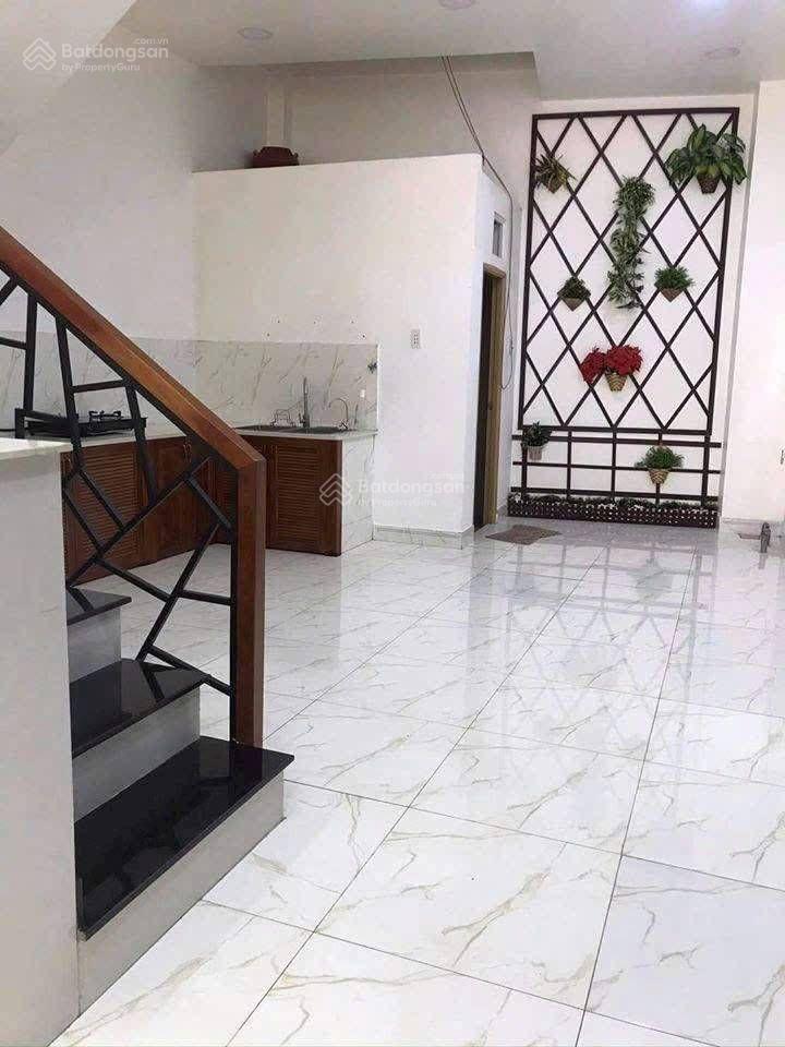 Căn nhà hot nhất quận 6. diện tích gần 70 mét hẻm ô tô vào nhà mà giá chỉ 7,5 tỷ