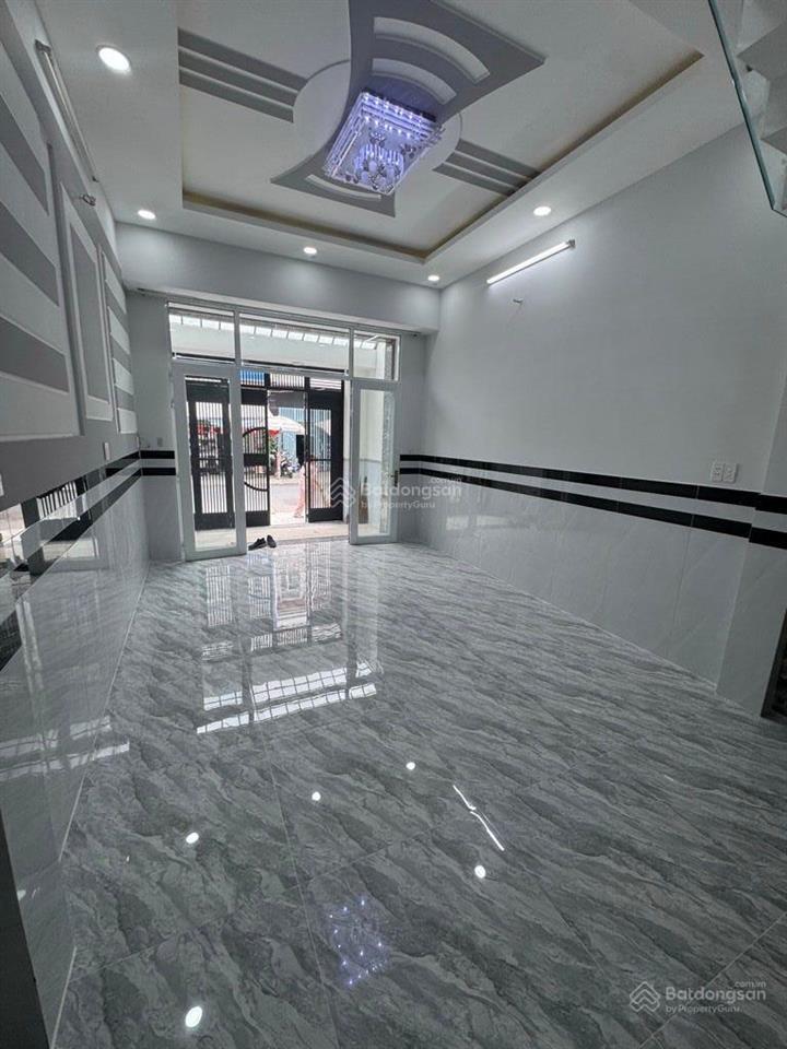 Nhà mặt tiền khu phân phô vip giáp quận 6 ngang 4x18 xây 4 lầu mới cứng chỉ 9,5 tỷ